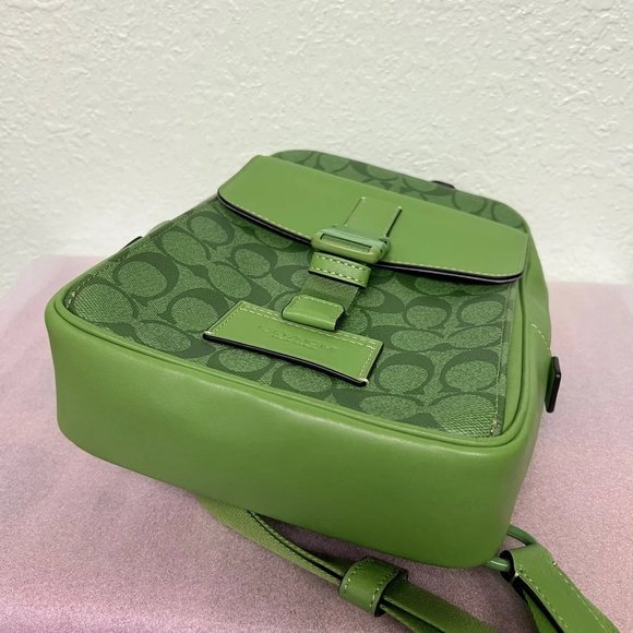 COACH Track Pack In Signature Canvas C9838 - Picture 5 of 7